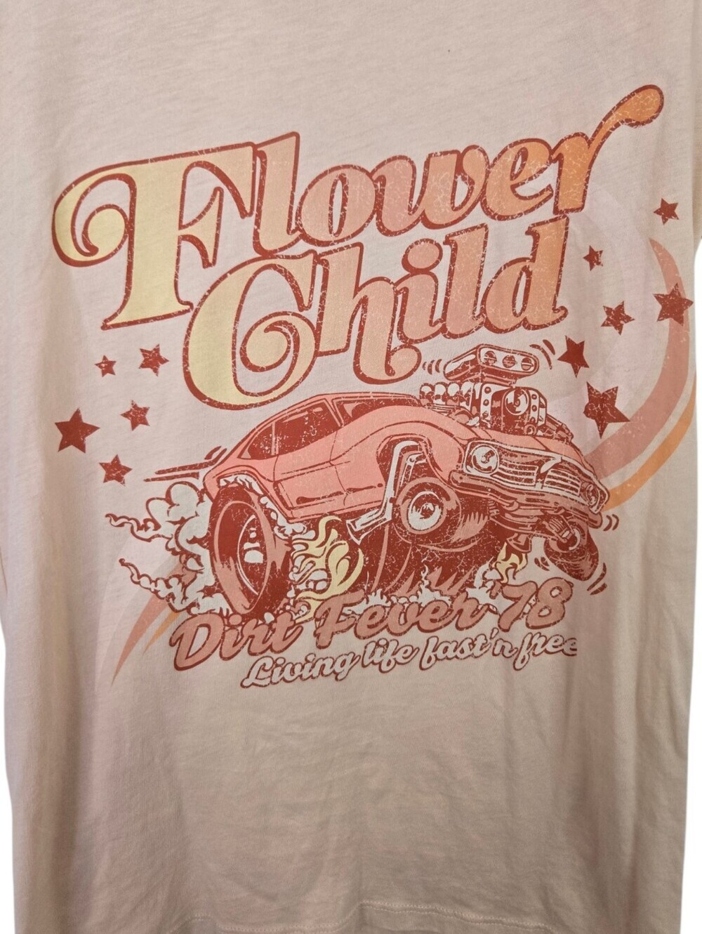 🌸 Spell “Flower Child” Graphic Tee Small🌸 - Picture 3 of 5